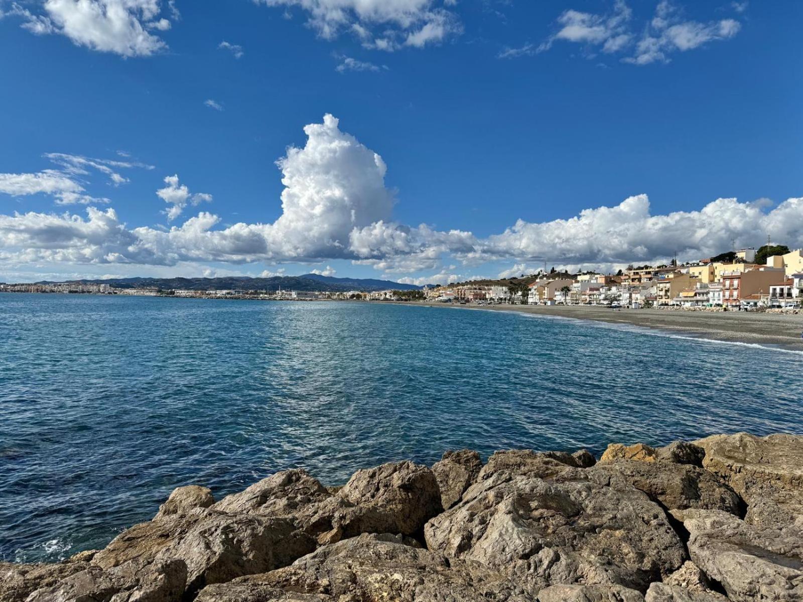 Villa Brisas Del Mar Caleta De Velez Exterior foto